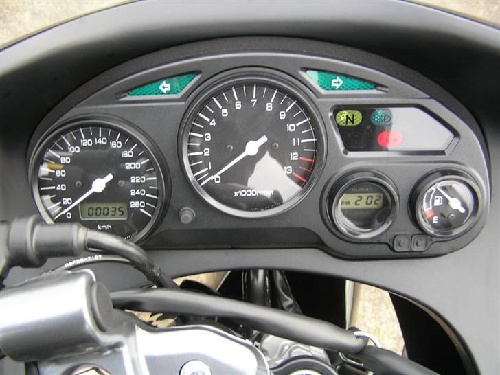 Suzuki GSX 750 F billede 3