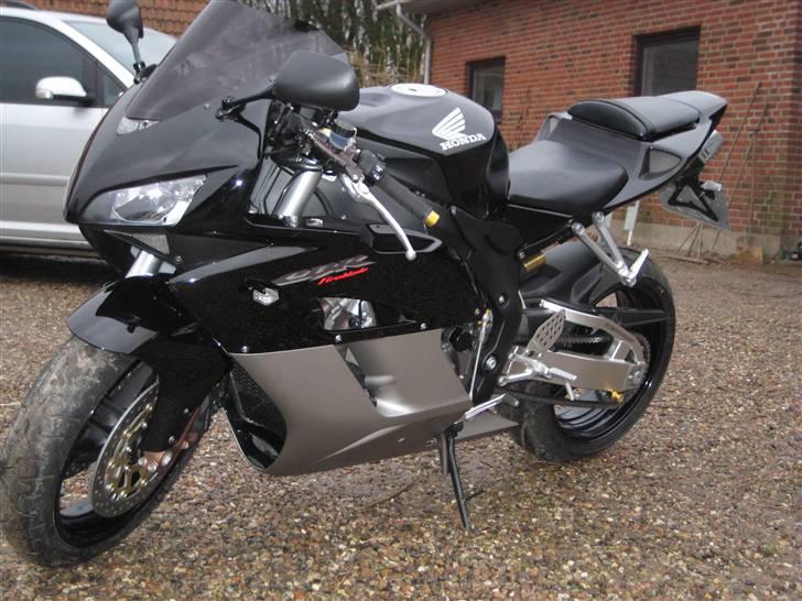 Honda cbr 1000 rr fireblade billede 6