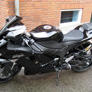 Kawasaki ZX6R *SOLGT*