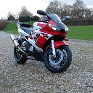 Yamaha R 6 Solgt