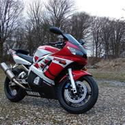 Yamaha R 6 Solgt