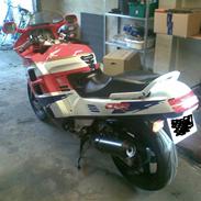 Honda CBR 1000 F