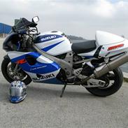 Suzuki TL1000R