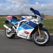 Suzuki Gsxr 750    SOLGT