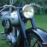 BSA b31