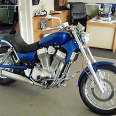 Suzuki Vs 1400 Intruder