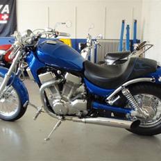 Suzuki Vs 1400 Intruder