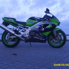 Kawasaki zx9r *Solgt*