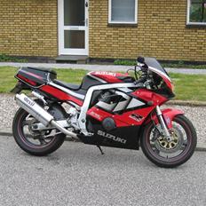 Suzuki GSXR 400r gk 76