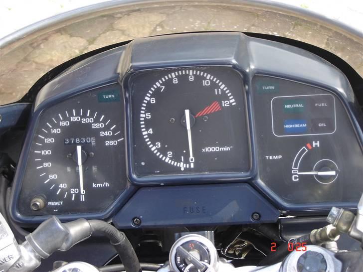 Honda vfr 750 f rc24 billede 11