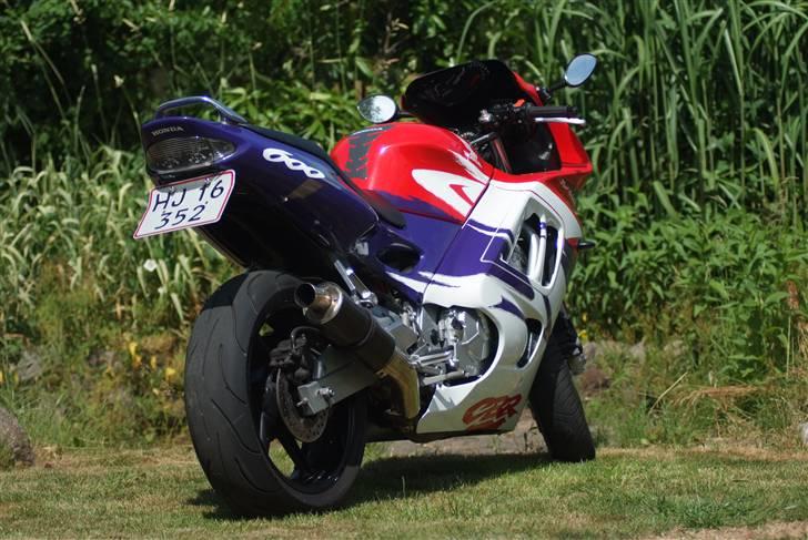 Honda CBR 600 f3 solgt billede 2