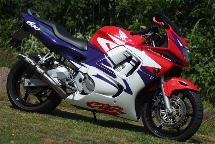 Honda CBR 600 f3 solgt billede 4