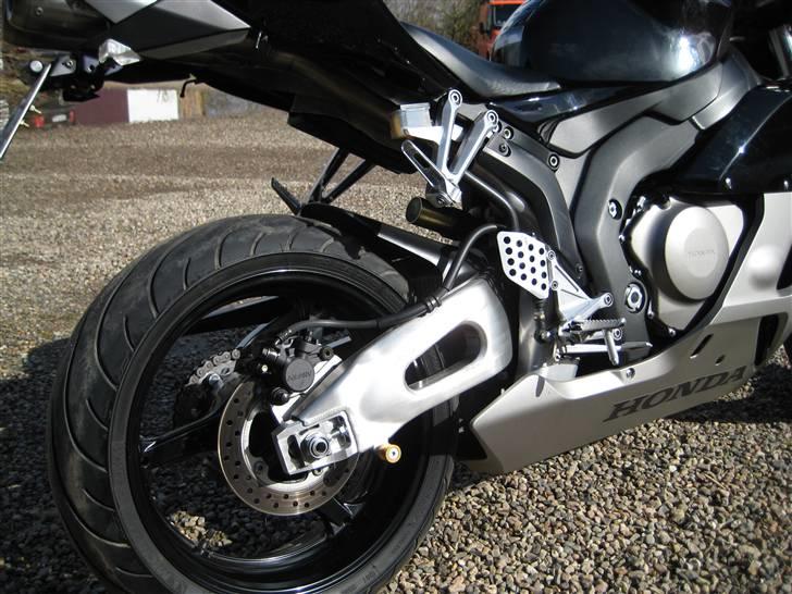 Honda cbr 1000 rr fireblade billede 15