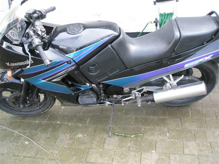 Kawasaki GPX 600 R. solgt billede 4