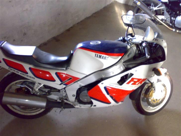 Yamaha Fzr 1000  "solgt" billede 13