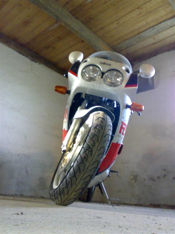 Yamaha Fzr 1000  "solgt" billede 15