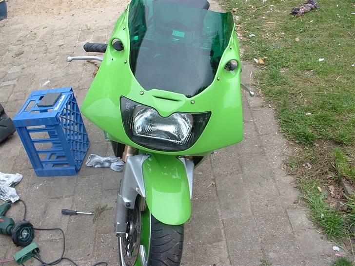 Kawasaki ZXR 400 billede 11