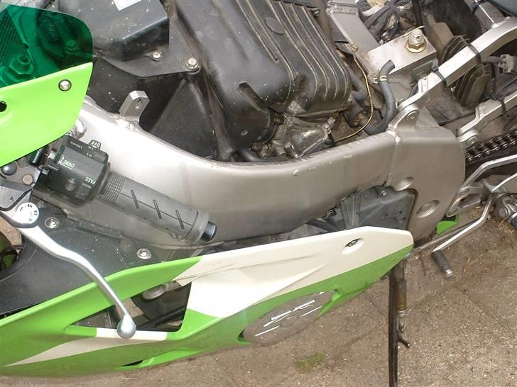 Kawasaki ZXR 400 billede 12