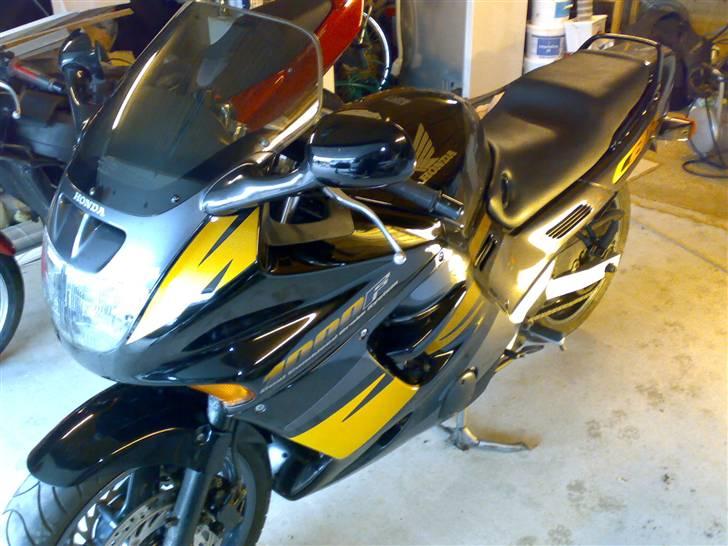 Honda CBR 1000 F billede 8