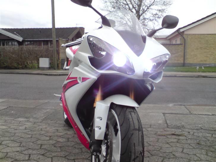 Yamaha YZF R1  billede 3