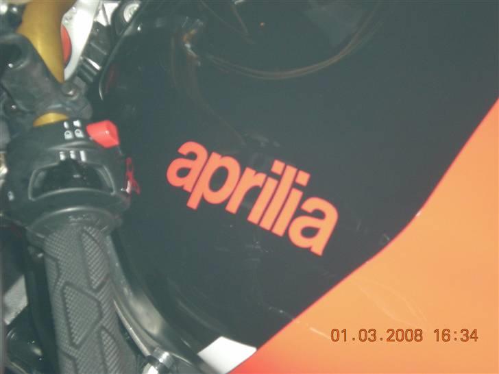 Aprilia RSV TOUNO R billede 13