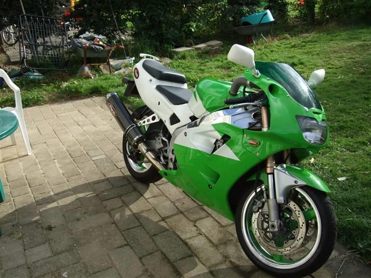 Kawasaki ZXR 400 billede 13