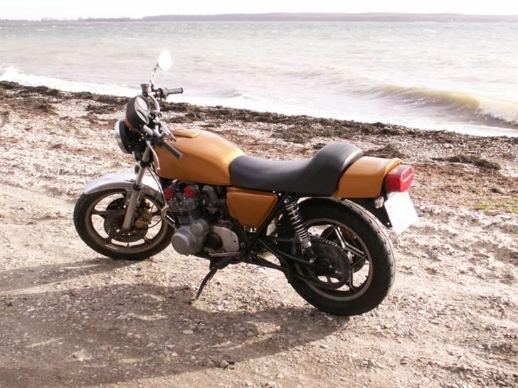 Suzuki GS 550 E billede 2