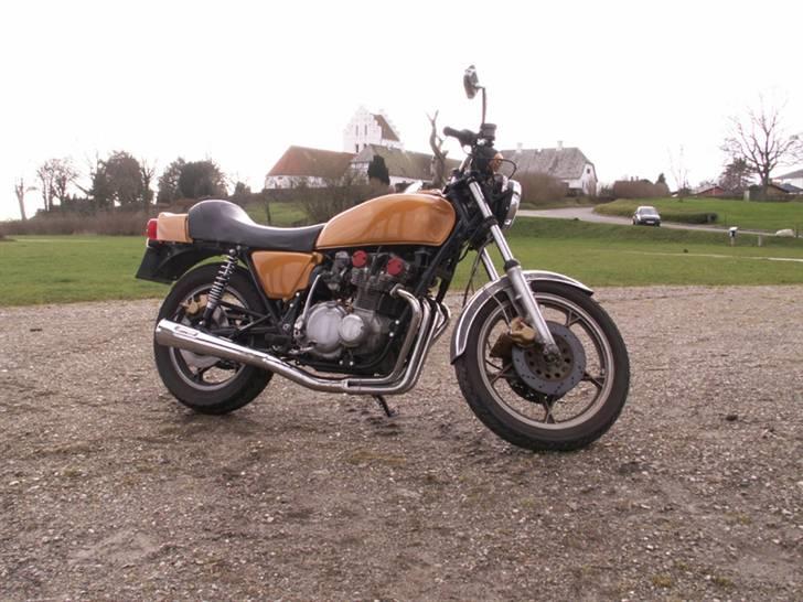Suzuki GS 550 E - under Svendborgsundbroen billede 6