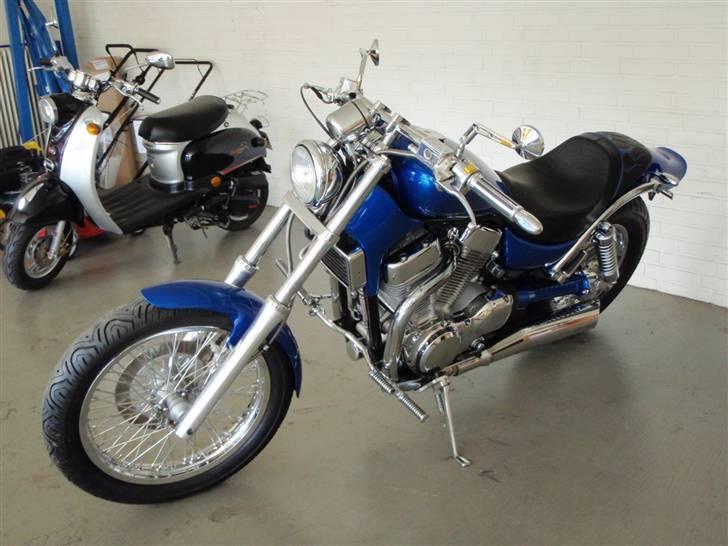 Suzuki Vs 1400 Intruder billede 3