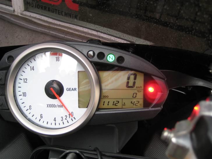 Kawasaki ZX6R *SOLGT* billede 6