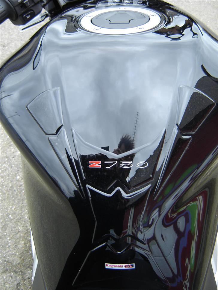 Kawasaki Z 750 ABS - Kawasaki tankpad billede 10