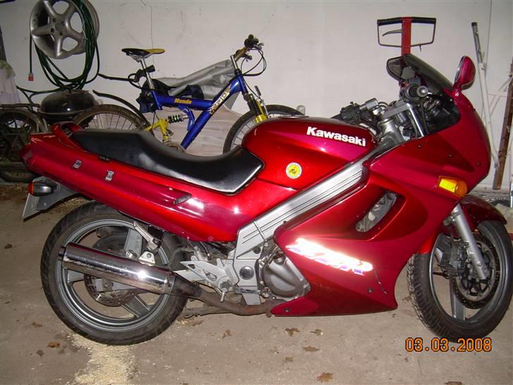 Kawasaki ZZR - 250 TIL SALG billede 4