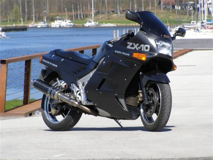 Kawasaki ZX 10  (SOLGT) billede 7