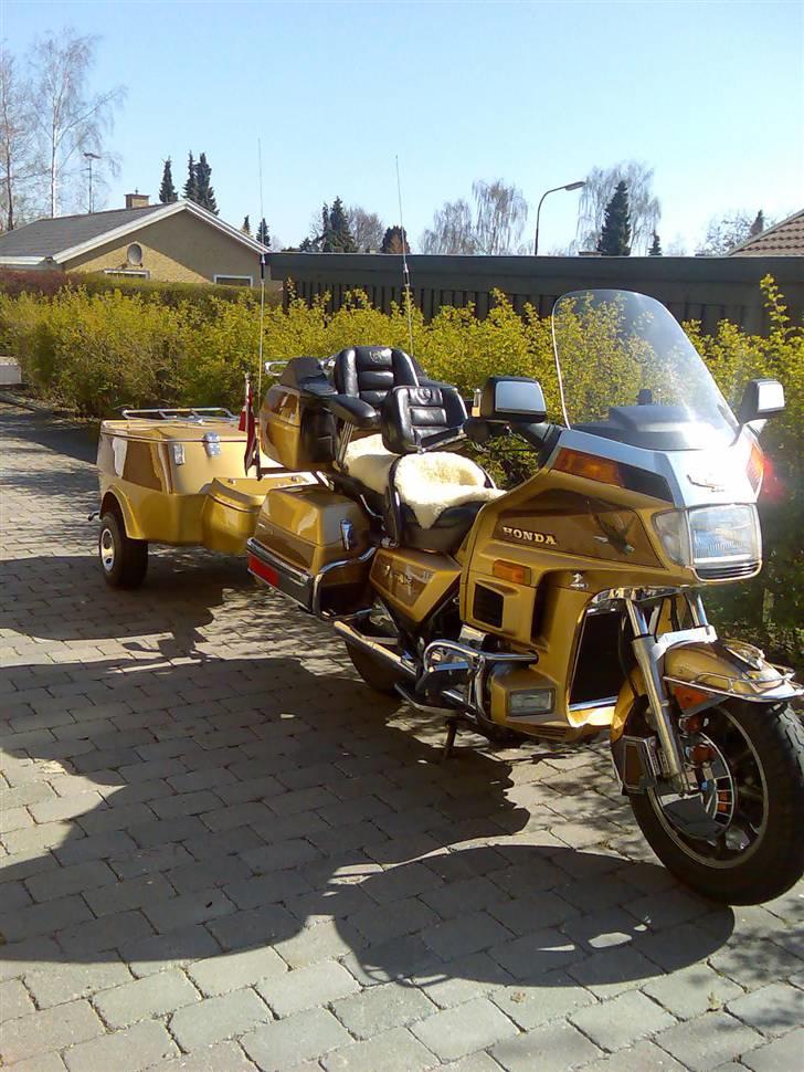 Honda GoldWing 1200 LTD - Min Honda GoldWing 1200 LTD fra 1985 med anhænger billede 1