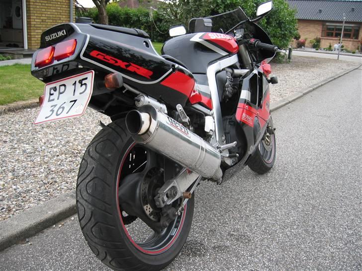 Suzuki GSXR 400r gk 76 billede 4
