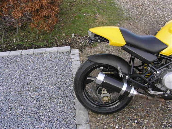 Ducati Monster 750 billede 2