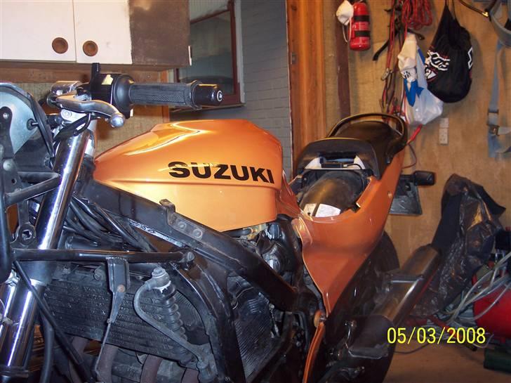 Suzuki GSX 600 F billede 4