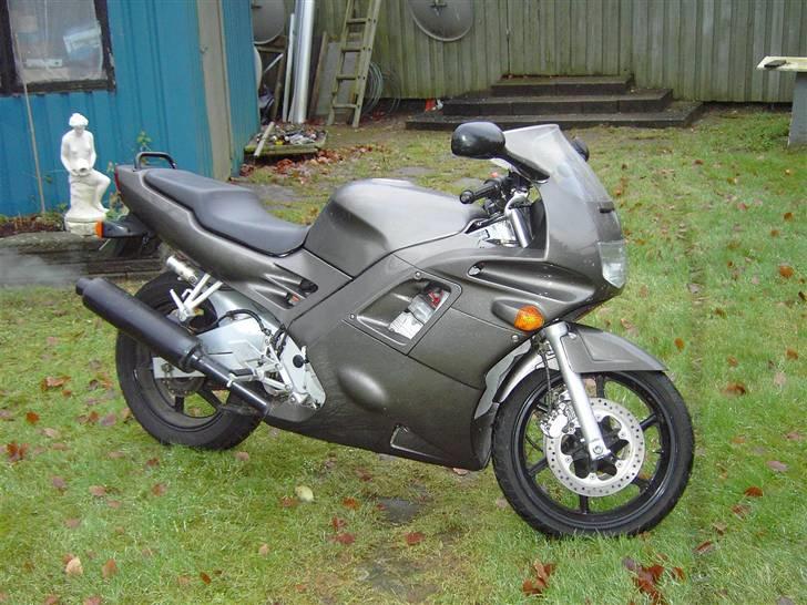 Honda cbr 600 billede 2