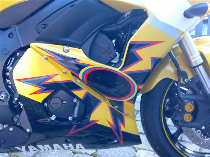 Yamaha  R6-Valentino Rossi SOLGT billede 5