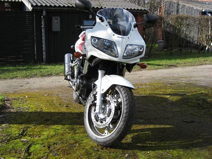 Suzuki sv650sak8 (solgt) billede 3