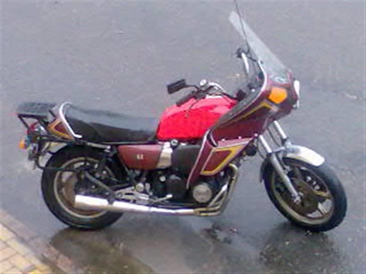 Yamaha XS 1100 - og så skal jeg stå her ude i rejnværet snøft billede 3