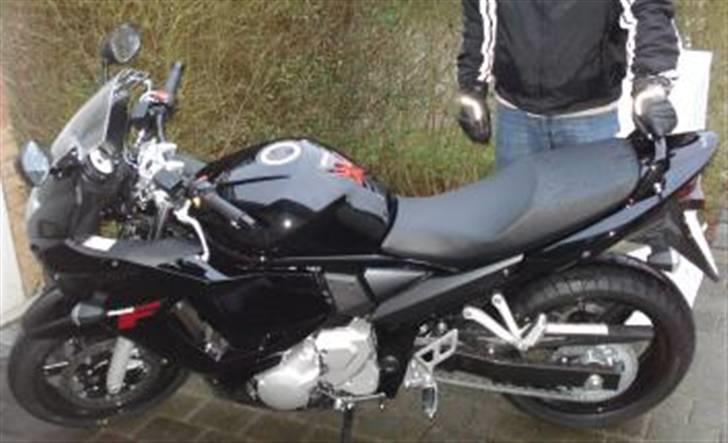 Suzuki GSX650F - Her er et billede fra jomfru rejsen, som gik fra Enghavemotor og til Vallensbæk  billede 1