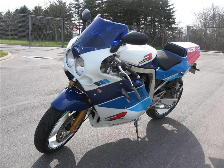 Suzuki Gsxr 750    SOLGT billede 5