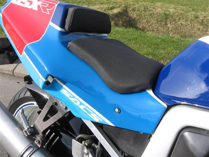 Suzuki Gsxr 750    SOLGT - Nyt skridsikkert betræk monteret billede 14