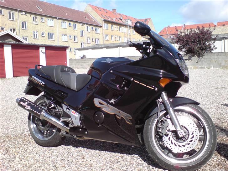 Honda cbr 1000 f billede 1