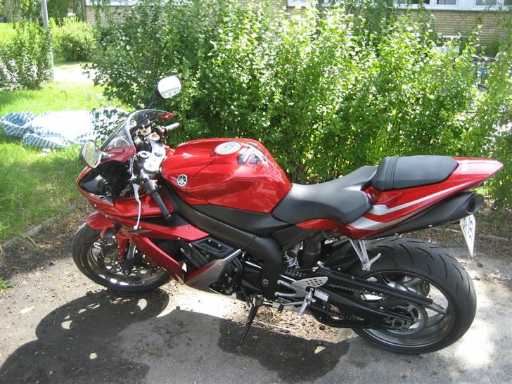 Yamaha YZF R1 billede 1