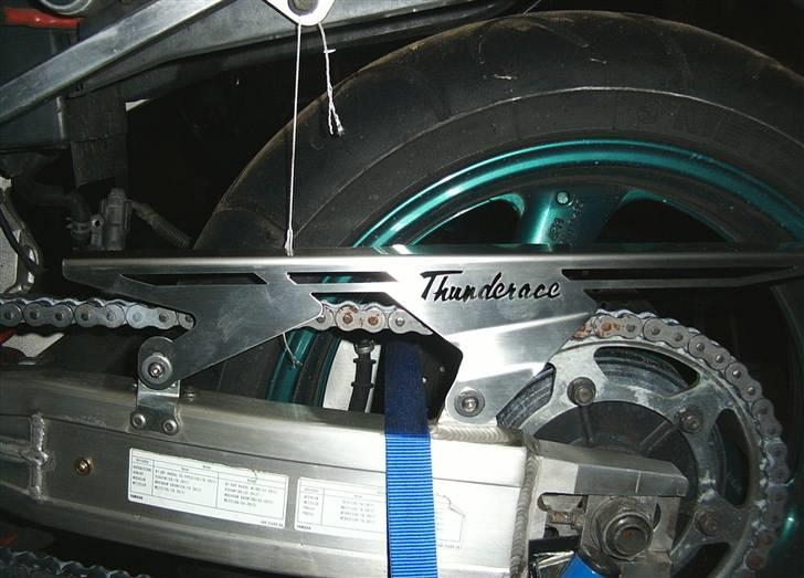 Yamaha YZF 1000 R  Thunderace - Rustfri kædeskærm (skal muligvis højglans poleres) billede 6