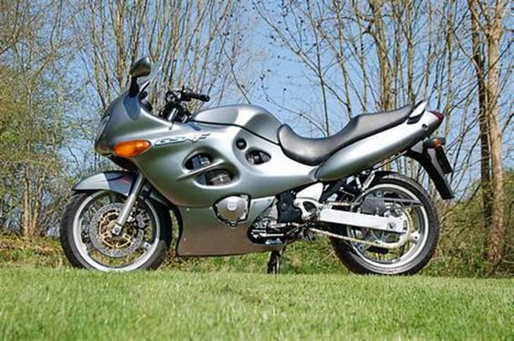 Suzuki GSX-750F SOLGT billede 16