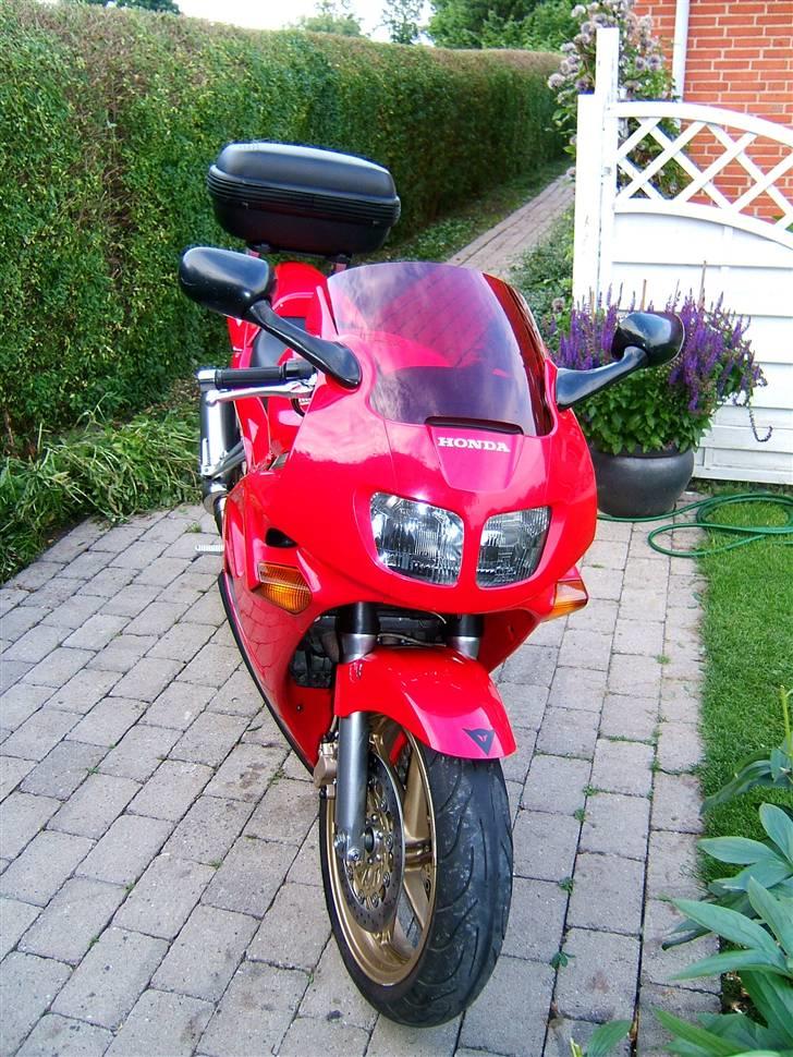 Honda VFR 750 F RC36/2 billede 4