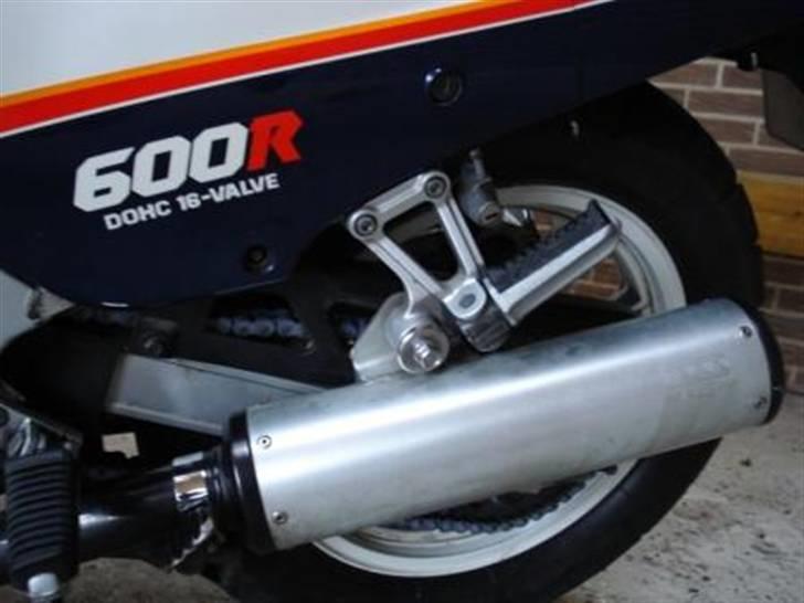 Kawasaki Gpz 600R - venstre udstødning.. billede 11